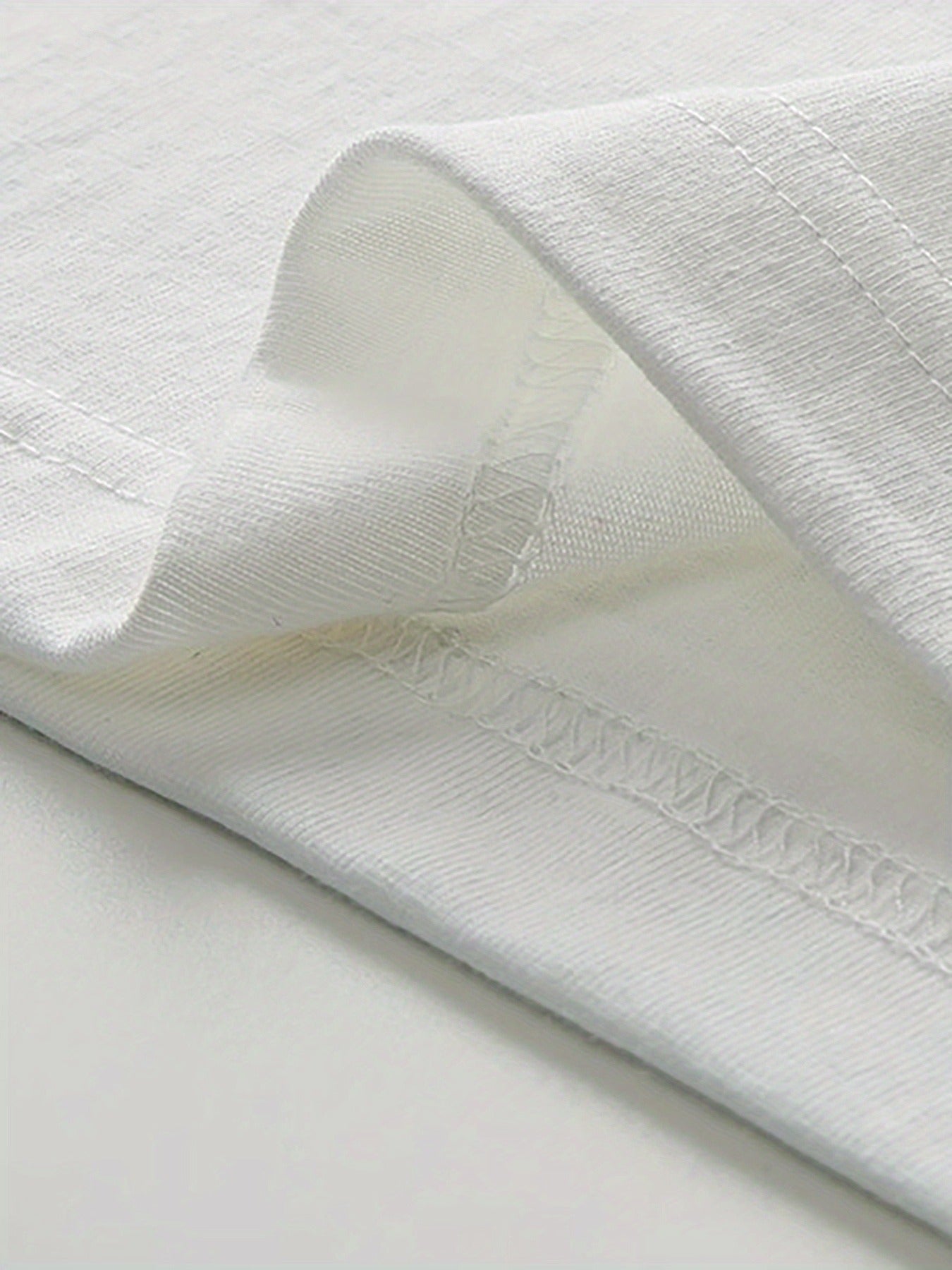 "DALLAS" letters, patterns, printed men's T-shirts, men's novel pattern design T-shirts, summer casual and comfortable T-shirts, fashionable short-sleeved comfortable and versatile summer T-shirts, adventure.