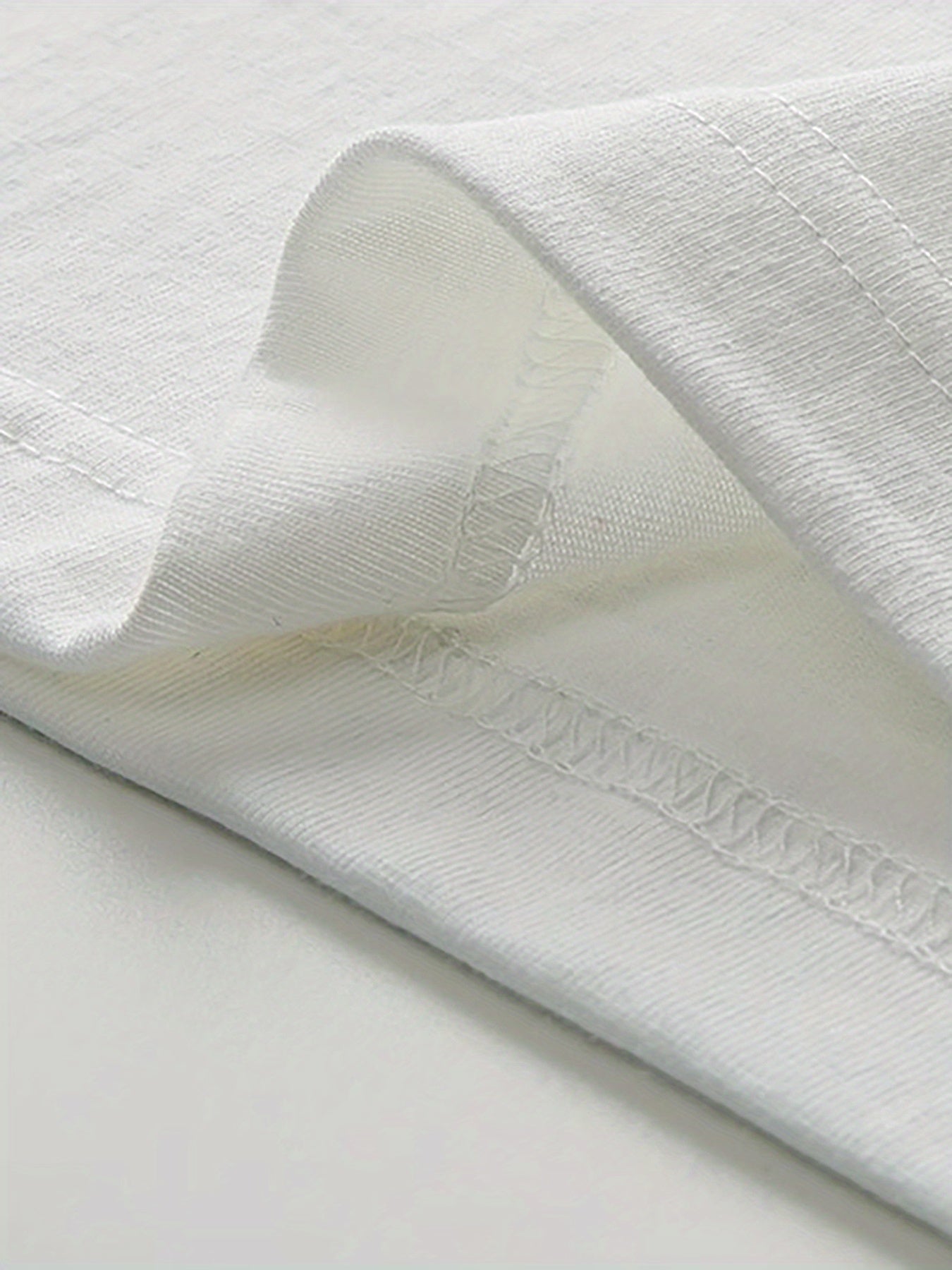 "DALLAS" letters, patterns, printed men's T-shirts, men's novel pattern design T-shirts, summer casual and comfortable T-shirts, fashionable short-sleeved comfortable and versatile summer T-shirts, adventure.