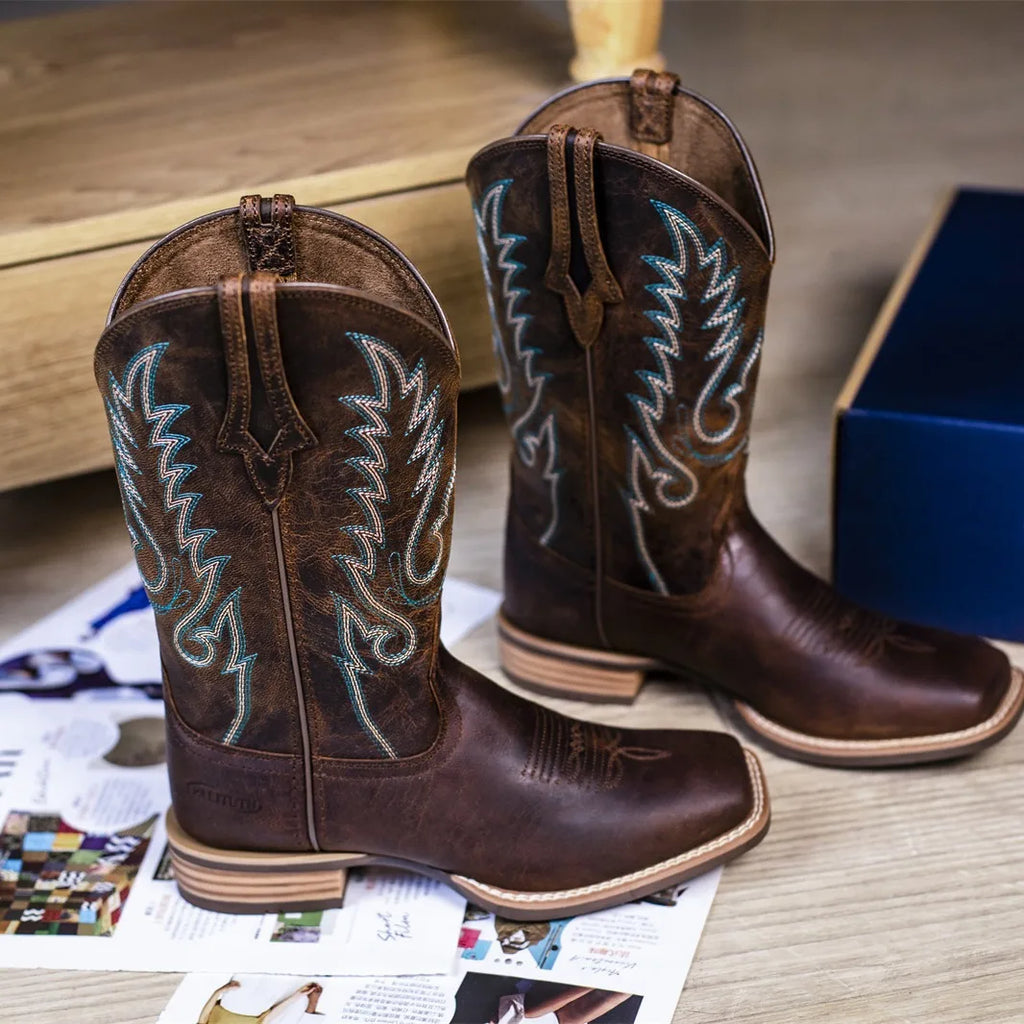 Mens Western Cowboy Boots Fashionable Embroidered British Knight Chelsea Riding Leather Boots No Steel Toe Safety Shoes