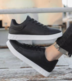 Julian's Menswear Black 39 Men's Low-Top Leather Dress Sneakers - PU Round Toe